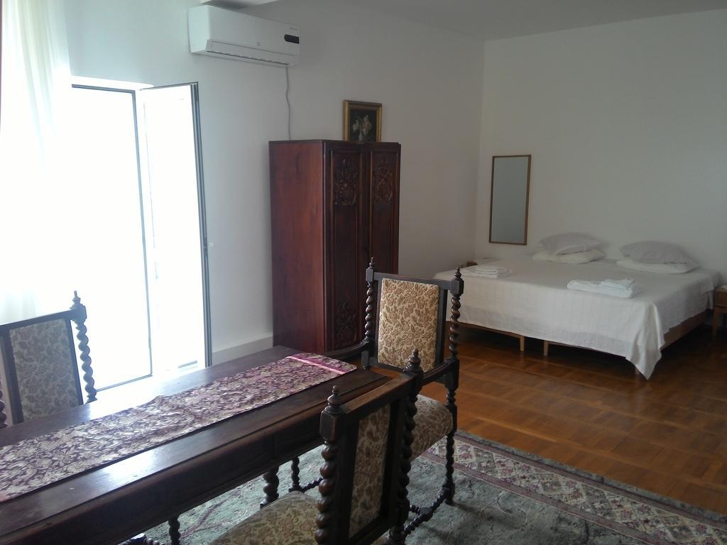 Casa Radu Ξενοδοχείο Snagov Δωμάτιο φωτογραφία